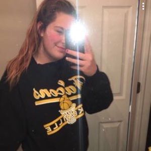 Meet your Posher, Alexia